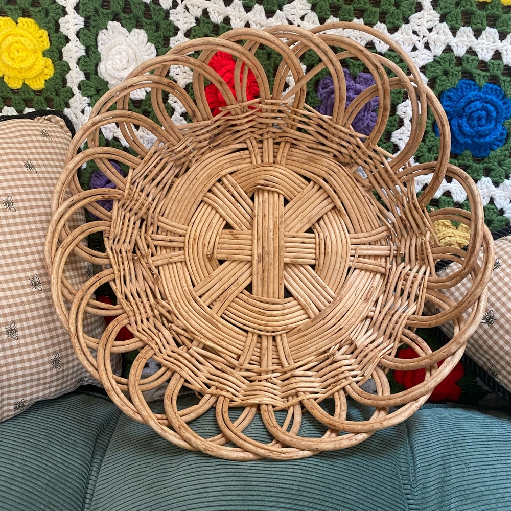 Vintage Natural Woven Rattan Wicker Circle Basket Storage Decor